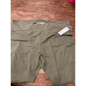 Ladies, Hunter Green leggings